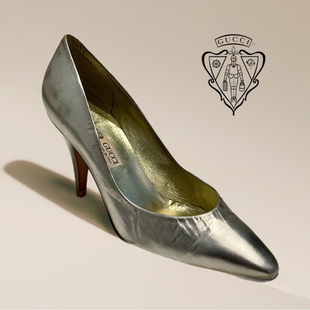 🚨 Vintage Gucci Silver Metallic Leather Heels – Circa 1965–1971 (Crest Logo) 38